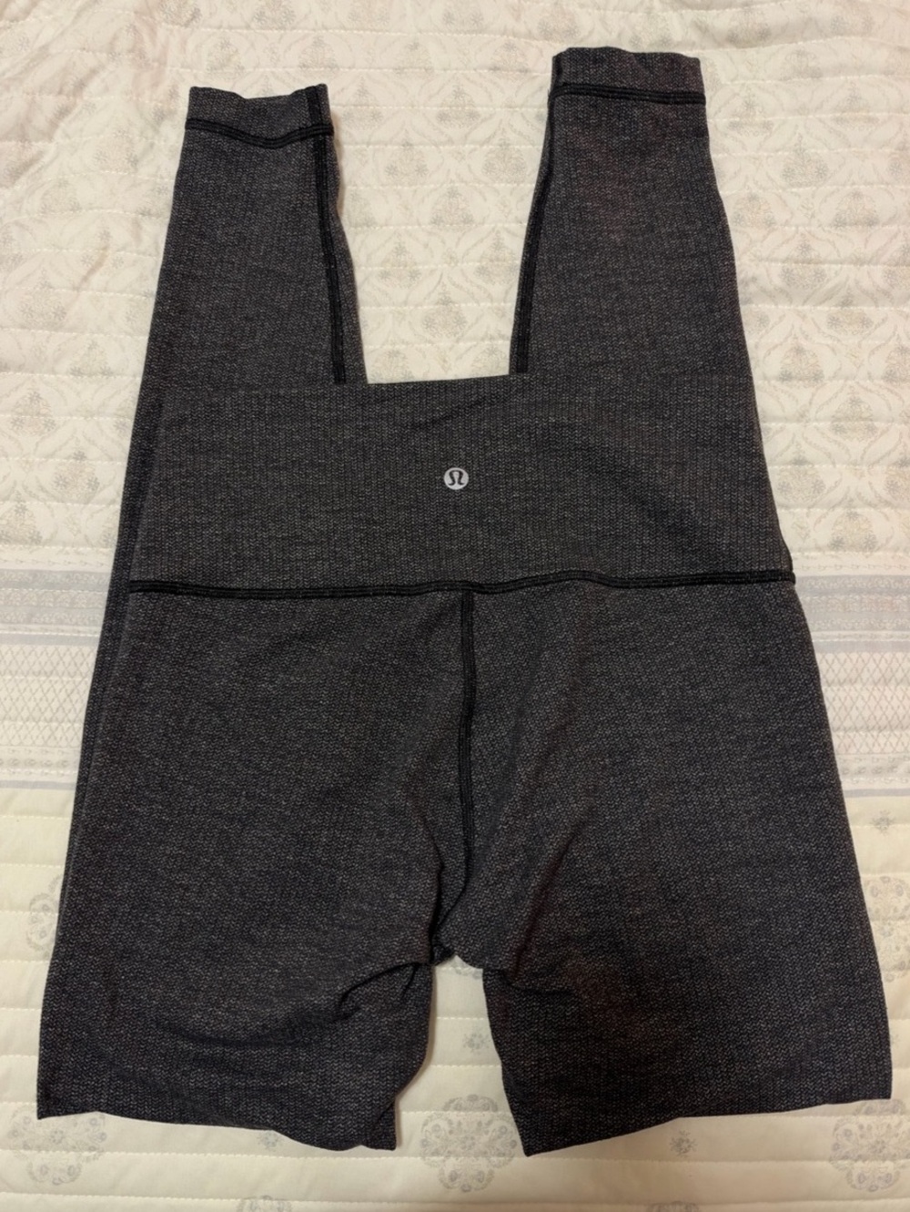 Lululemon Wunder Under Heathered Herringbone Heathered Black Leggings - Size 6 - Picture 2 of 4